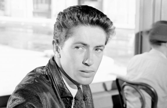 Farley Granger Partner: Who Is The Actor Dating In 2021? - The Artistree