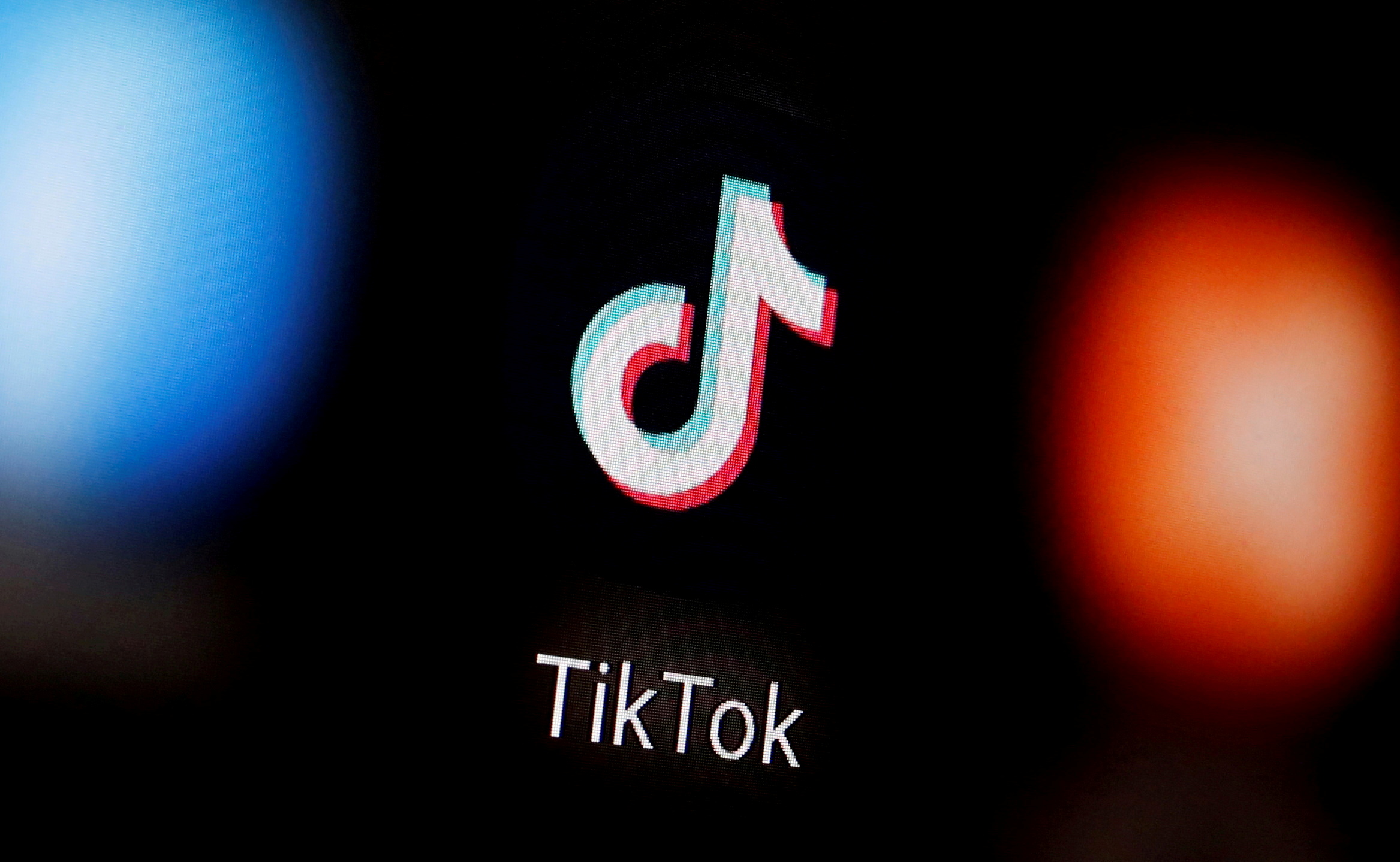 Popular Tiktok Songs In December 2021: Ready To Go Winter Playlist