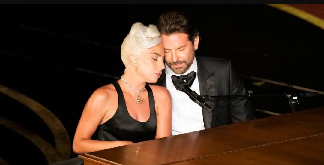 Lady Gaga and Bradley Cooper Dating