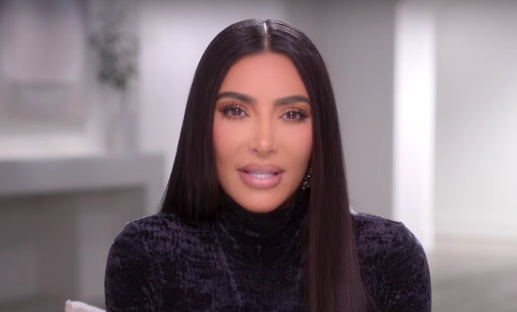 Kim Kardashian Makes Her Hulu Debut 