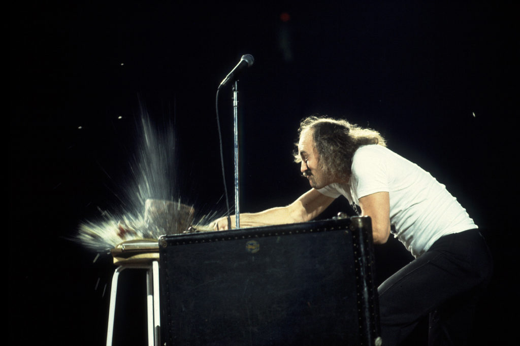 The watermelon smashing comedian