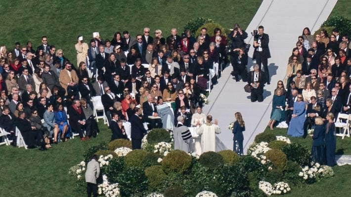 Who all attended Naomi Biden wedding? 