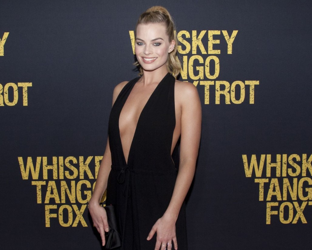 Margot Robbie is an Australian actress and producer who initially rose to fame in the Australian serial opera Neighbours for her portrayal of Donna Freedman. She has since gained recognition for her performance in a number of movies and television shows, such as The Wolf of Wall Street, Suicide Squad, and I, Tonya.