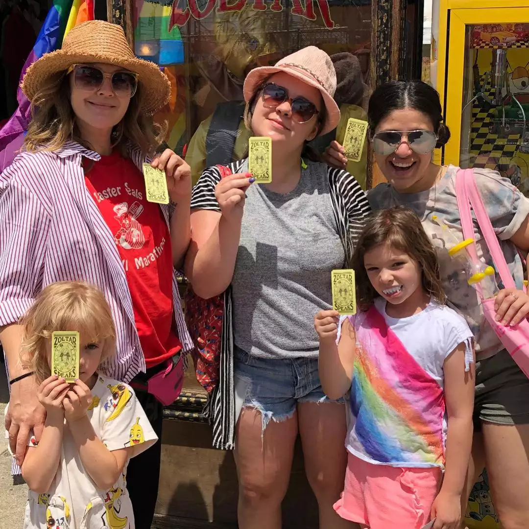 Drew Barrymore with their daughters. PHOTO: DREW BARRYMORE/INSTAGRAM