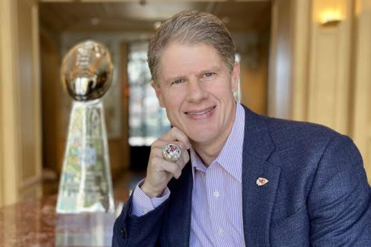 Clark Hunt