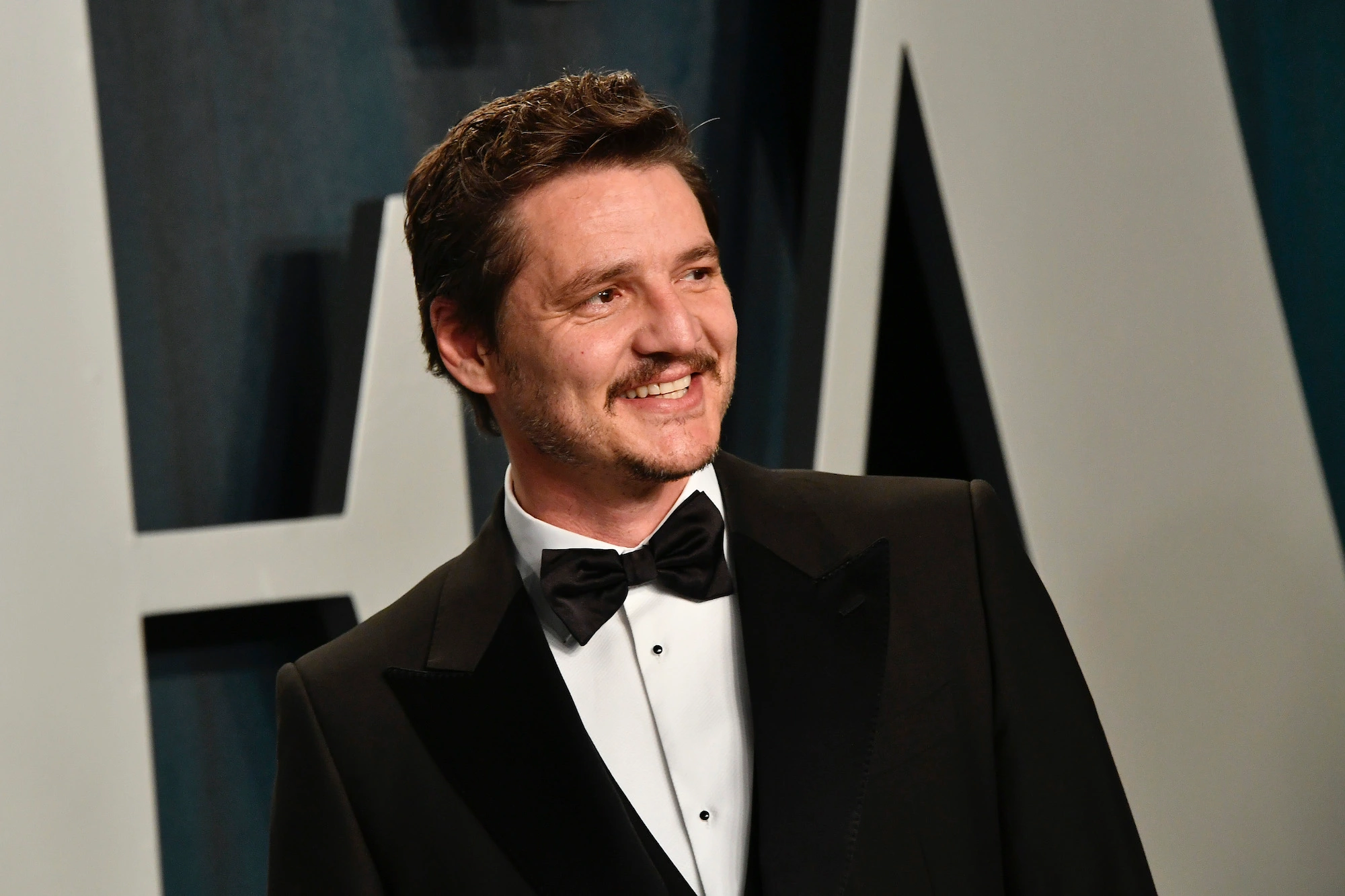 Pedro Pascal Net Worth, Biography, Career & Achievements - Complete Info!