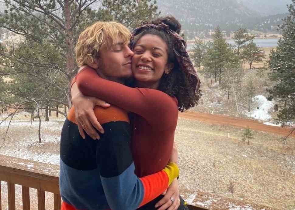 Ross Lynch and Jazz Sinclair 