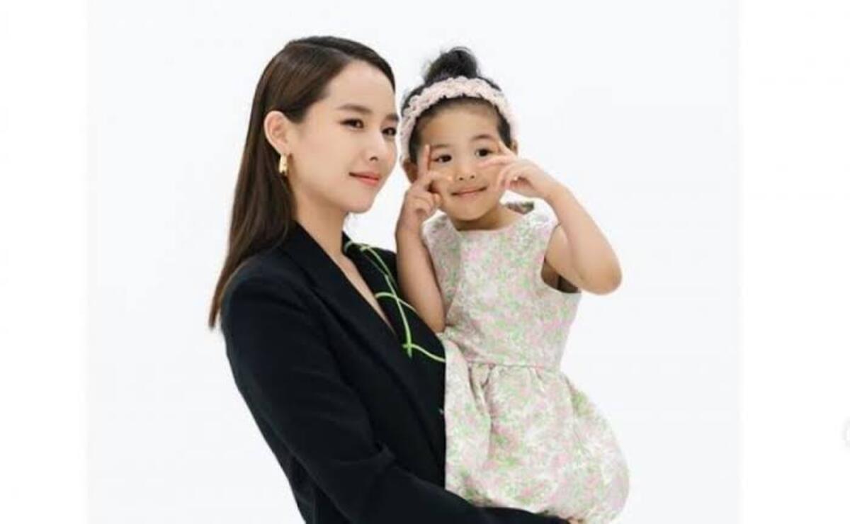 Jo Yoon-hee now has the custody of her daughter. 