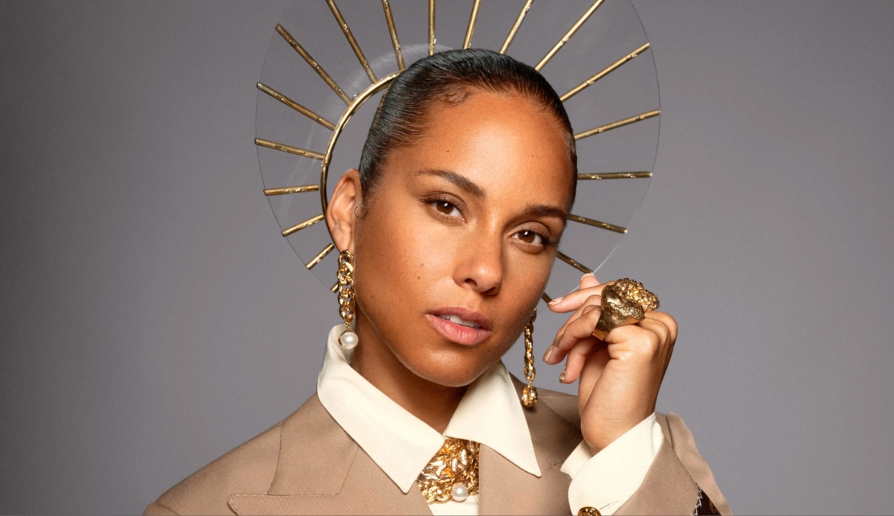 Alicia Keys Takes Down and Explains Paragliding Post After Facing Criticism