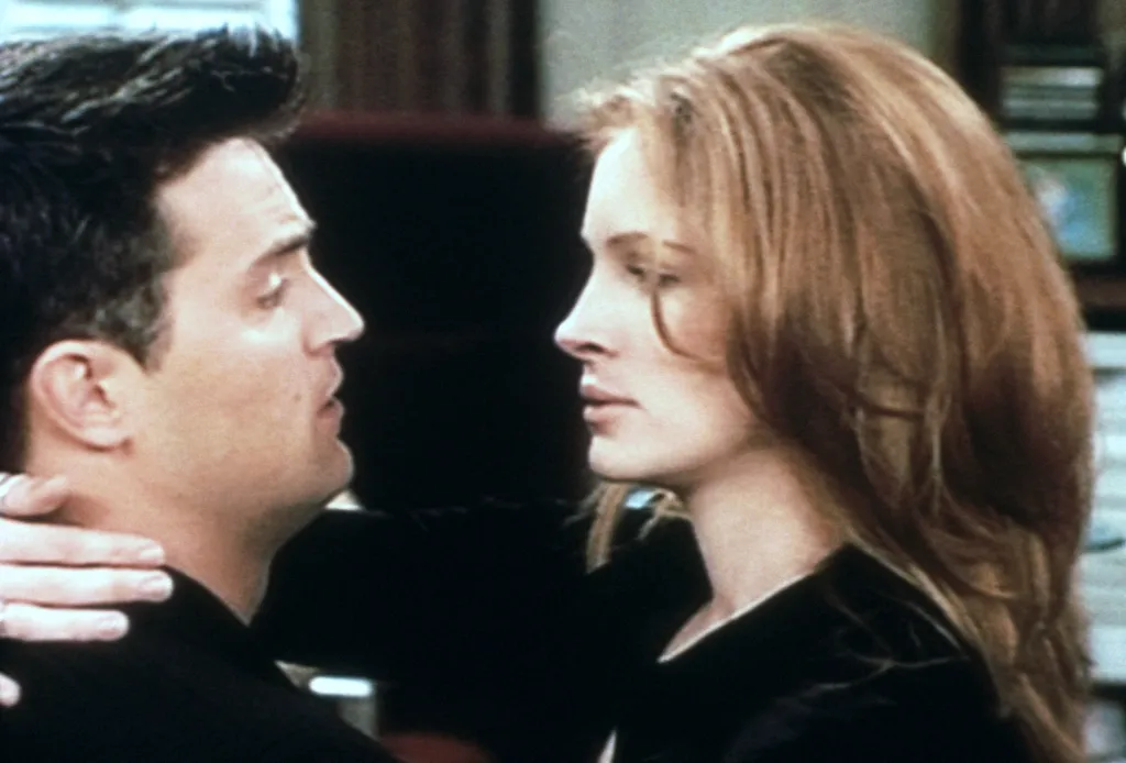 Julia Roberts and Matthew Perry