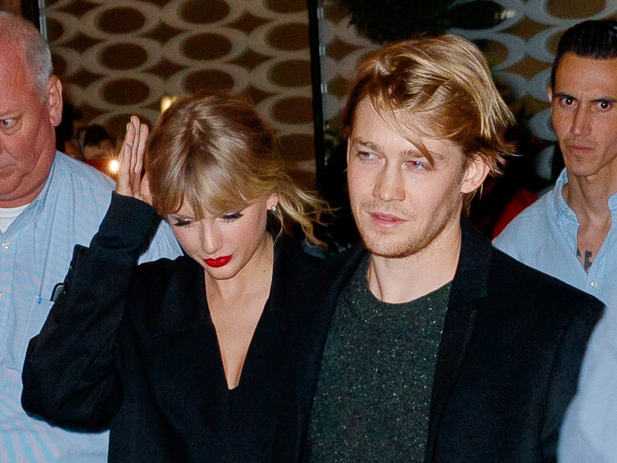 Taylor Swift and Joe Alwyn