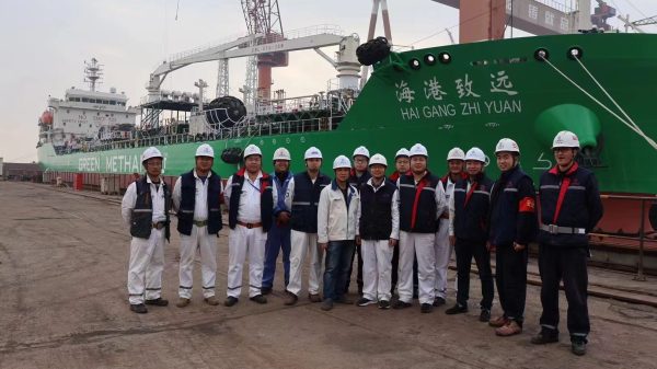 China debuts its first methanol bunkering vessel
