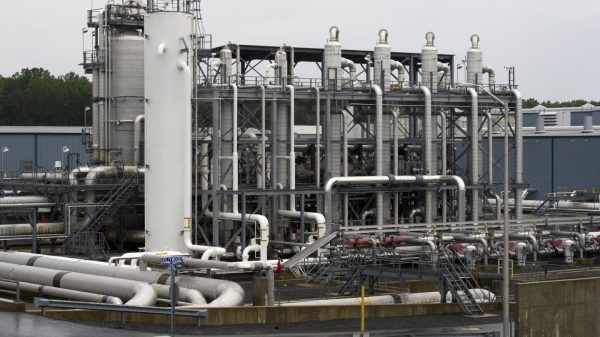 Biden delays consideration of new natural gas export terminals. Democrat cites risk to climate