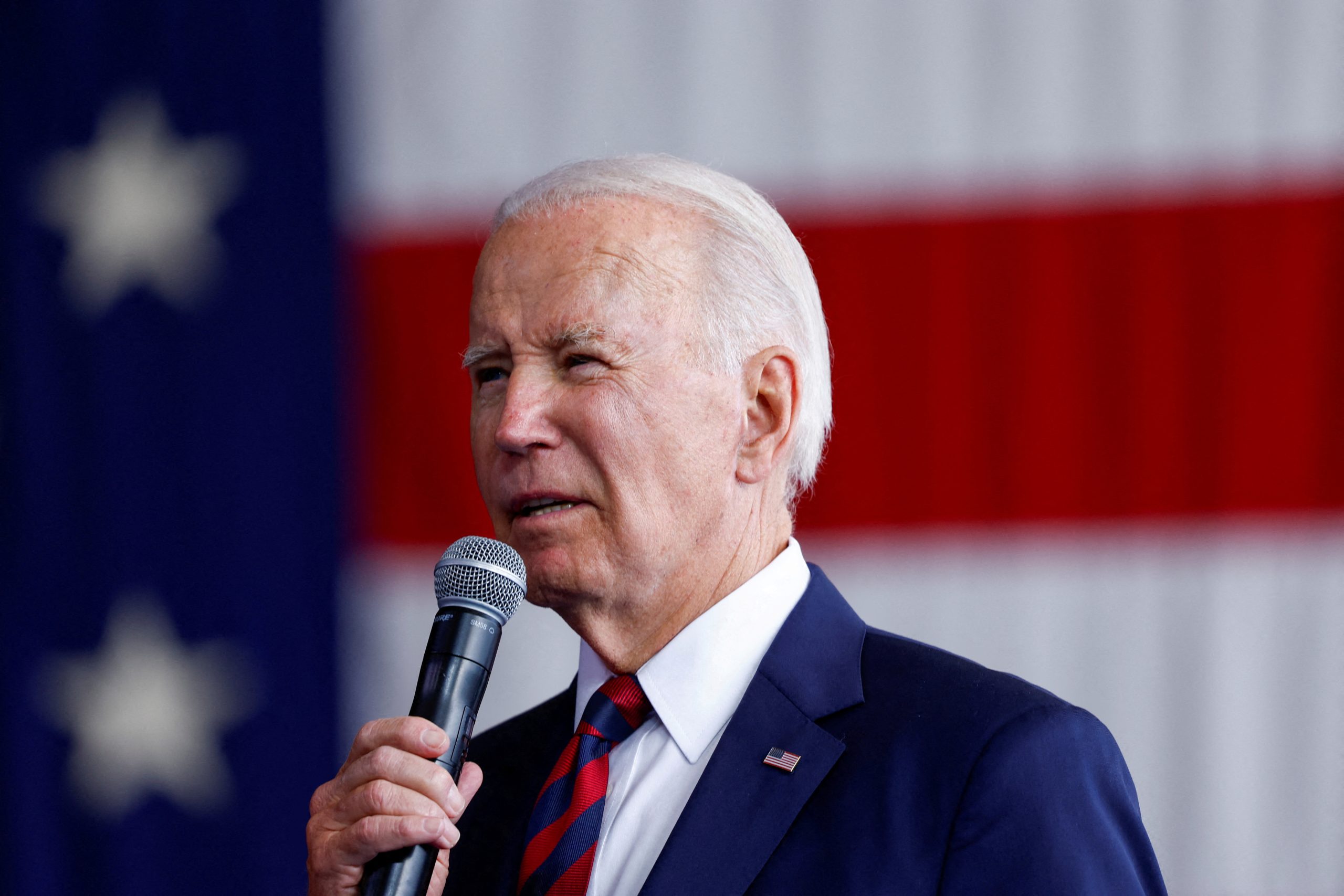 Biden Decides on Course of Action in Response to Loss of U.S. Forces in Jordan
