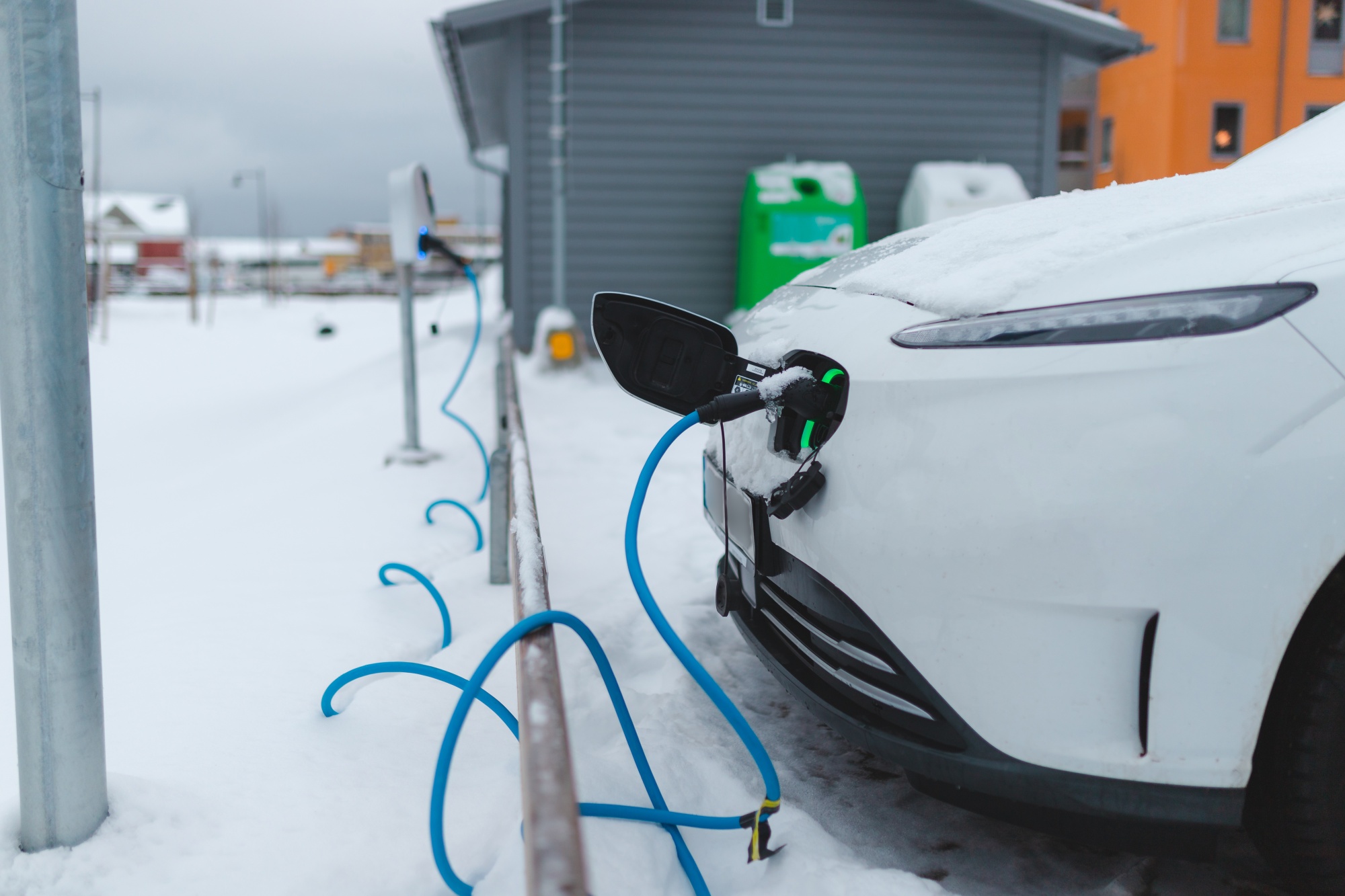 Chilly Temperatures Heighten Range Concerns for Electric Vehicle Drivers