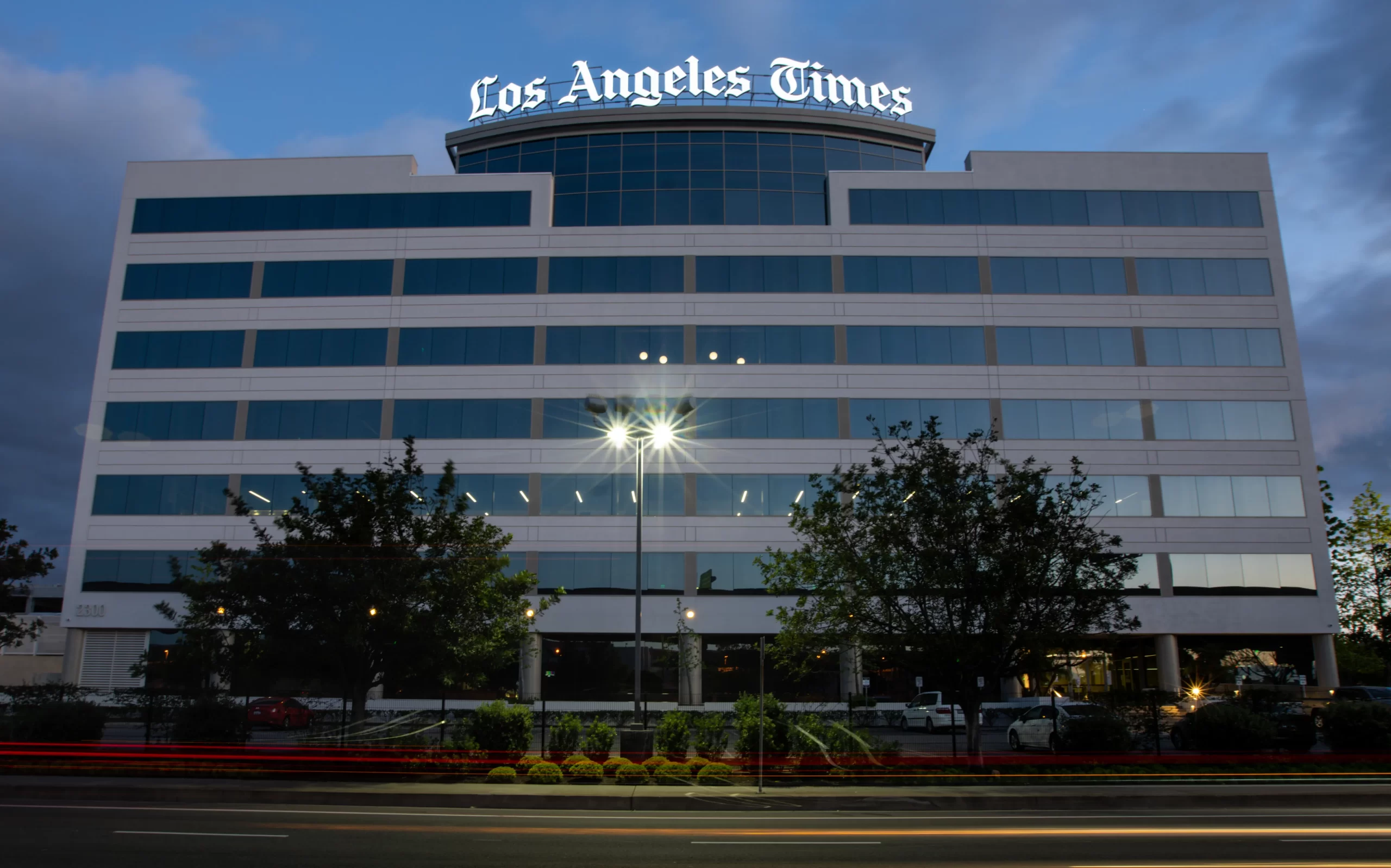 Los Angeles Times Employees Prepare for Inaugural Newsroom Union Strike in the Paper's History