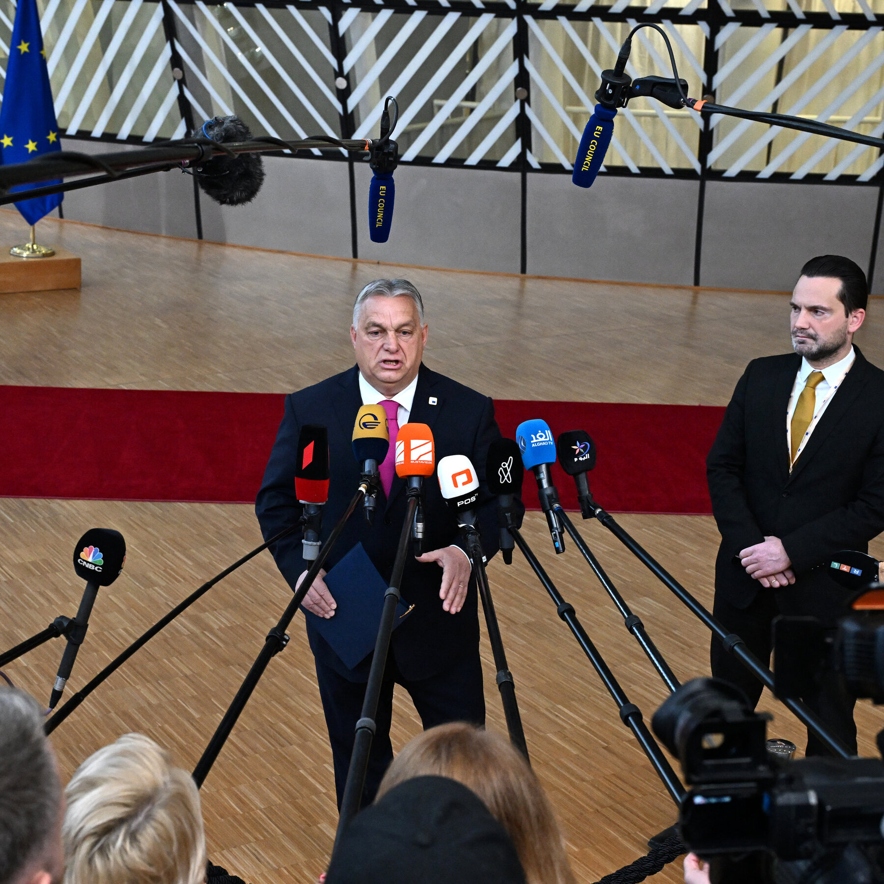 Hungary’s Refusal to Sanction Russia Tests E.U. Ahead of Ukraine Summit