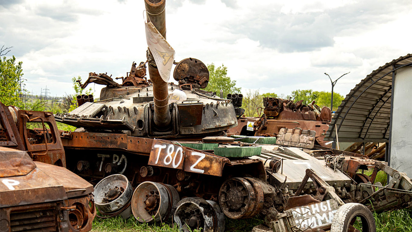 Russia's Tank Losses in Ukraine Surpass Pre-War Inventory: IISS Analysis