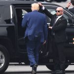 Forensic psychiatrist on physical signs of Trump’s mental decline: “Changes in movement and gait”