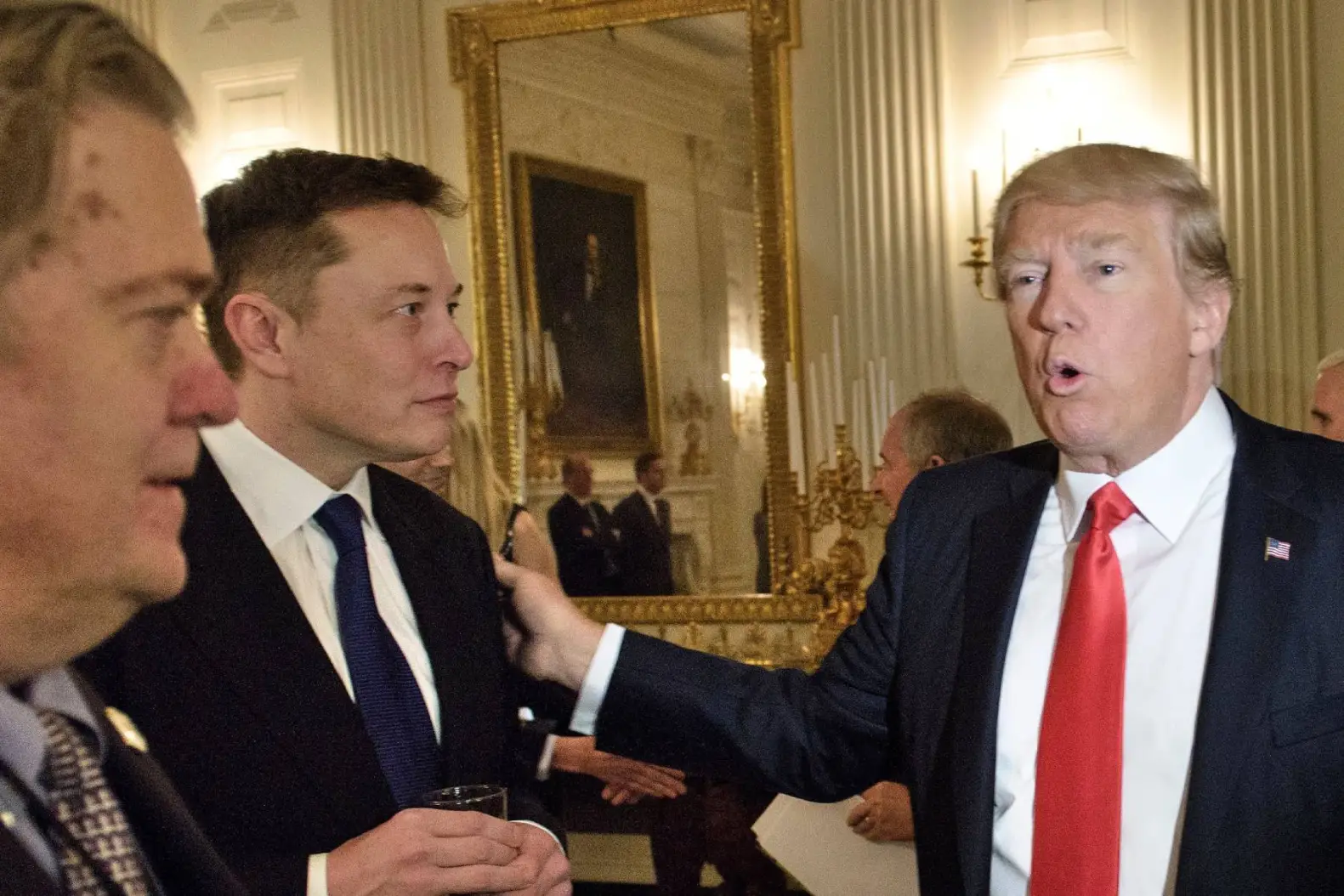 Elon Musk Holds Meeting with Donald Trump as Ex-President Seeks Financial Support for 2024 Campaign