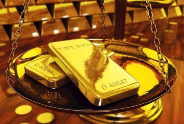 Gold Price Forecast: XAU/USD rebounds on market caution, aims to reach $2,400