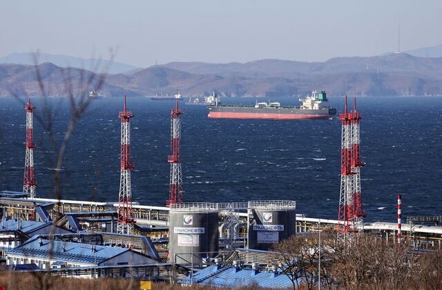 Russia Faces Challenges in Refinery Repairs Amid Sanctions