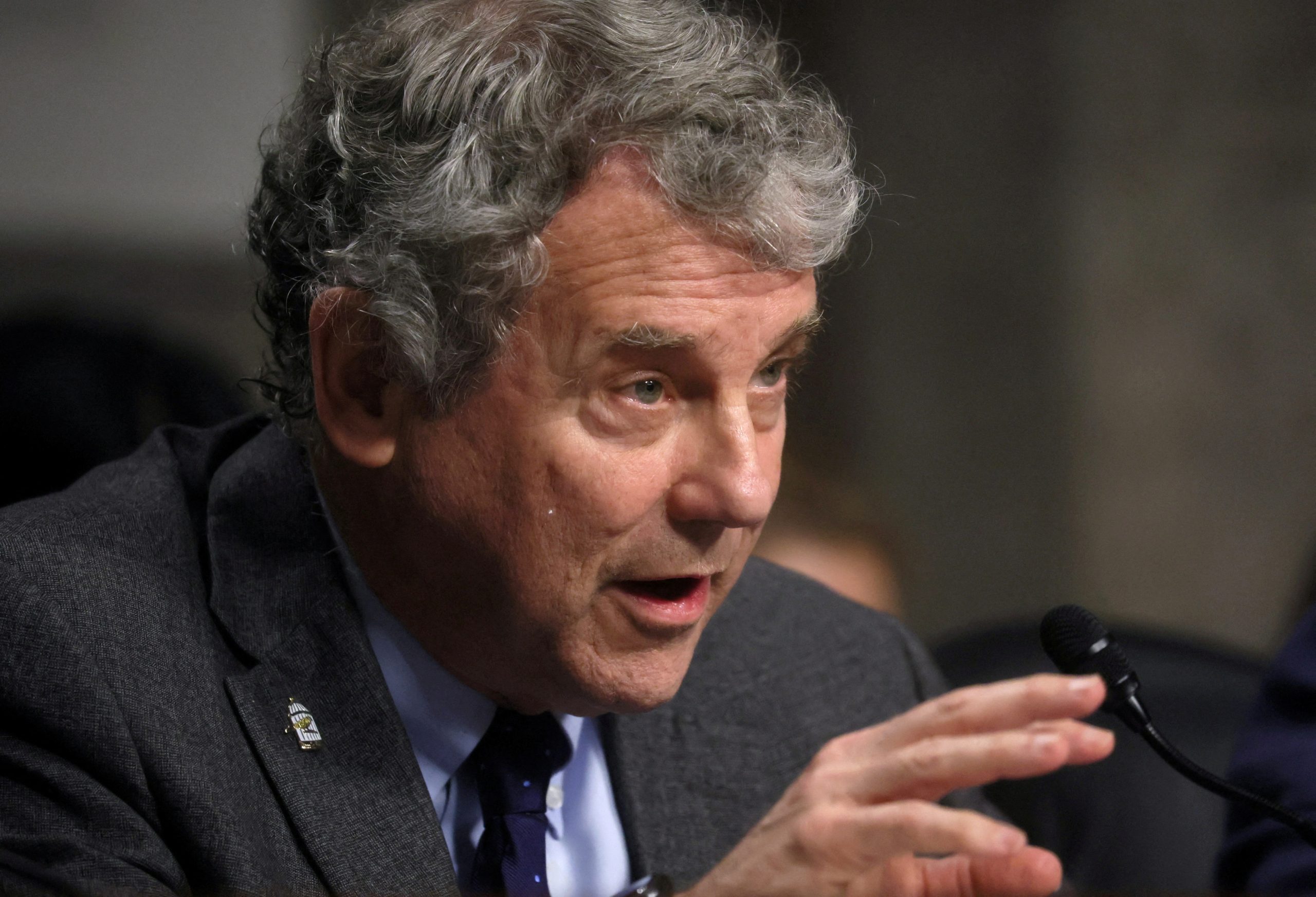 Senator Brown Calls for Ban on Chinese Electric Cars for American Security and Jobs